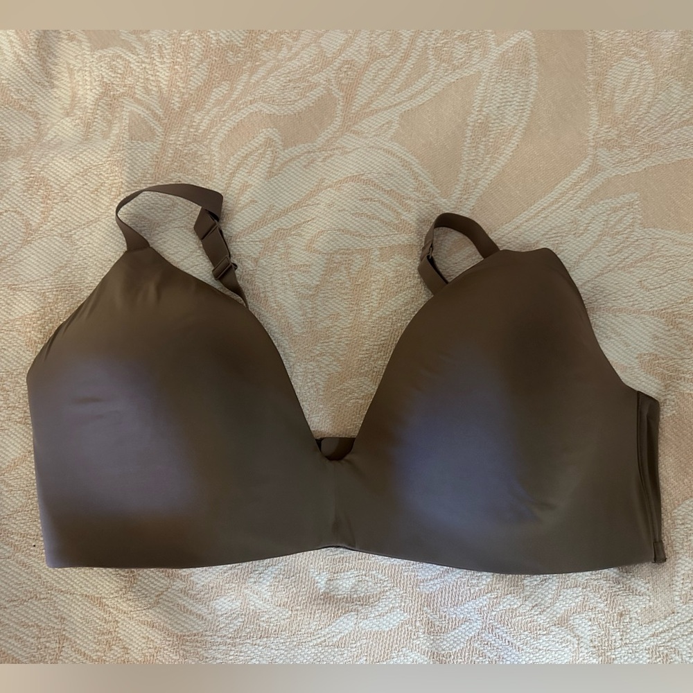 SKIMS Brown Molded Cup Bra
